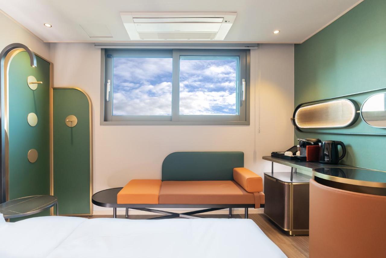 L&L Central Hotel Jeju Exterior photo