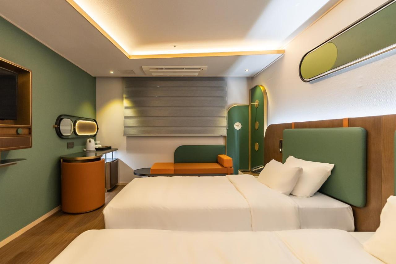 L&L Central Hotel Jeju Exterior photo