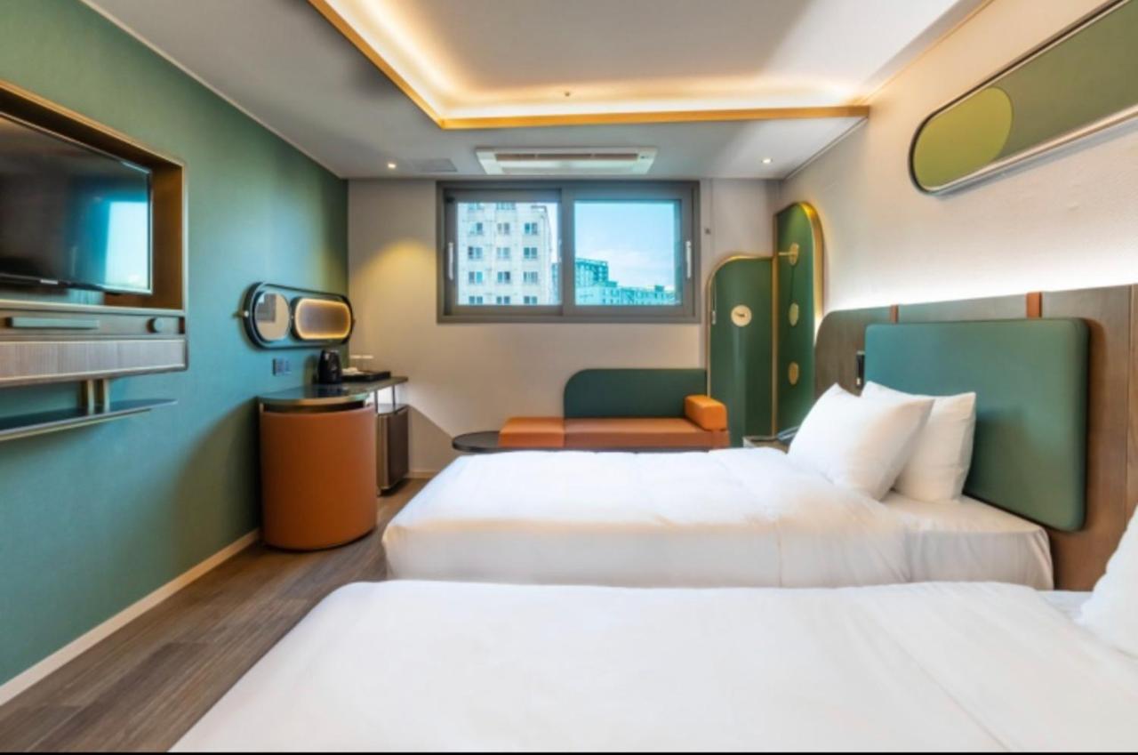 L&L Central Hotel Jeju Exterior photo